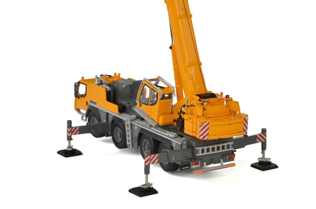 PREMIUM LINE; LIEBHERR LTM 1090-4.2